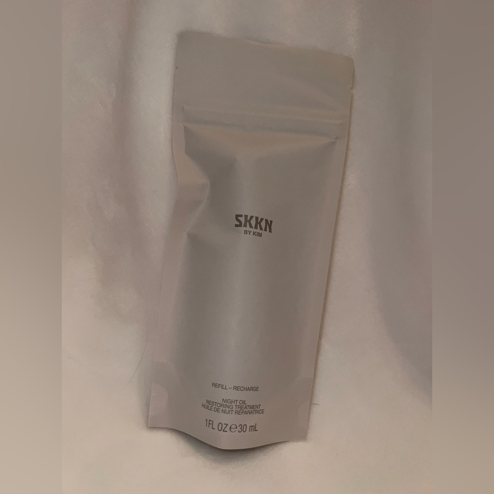 SKKN BY KIM Night Oil – 30 mL Refill Pump Bottle – Discontinued – NEW - Picture 2 of 4